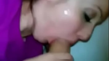 Preview 4 of 3gp Adult Tube - Sexy girlfriend gets a face load at sneakyxxx.com