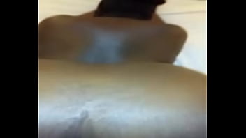Preview 1 of Desnudando En El Bao - BIG BOOTY PUSSY FARTING