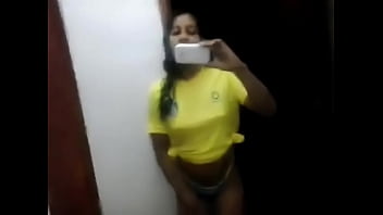 Preview 2 of Momlesbi And Grila - Patty UPP Puta  No What Zapp Gostosa vadia de policia
