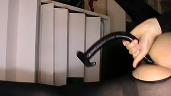 Preview 2 of Girls And Boy Xxxout - Dildo anale da 100 Cm 25
