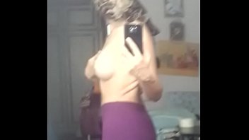 Preview 3 of Ibu Mertua Nafsu Sama Saya - UNA SELFIE DE VIDEO