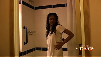 Preview 1 of 18 Yesrs Old Teen - Indian pornstar babe divya seducing her fans with her sex in shower