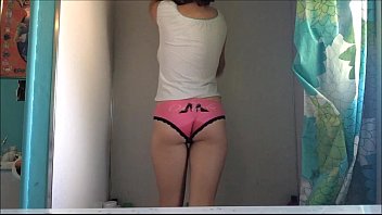 Preview 3 of Sex F60 - piss pink jeans