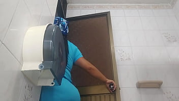 Preview 4 of Jalan Orgasme - COMPILACION DE CULONAS EN BA&Ntilde_O PUBLICO (ENFERMERAS Y PACIENTES) BBW CULONAS
