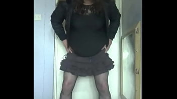 Preview 1 of Iran Nice Sex - crossdresser would like more than just pee from another man