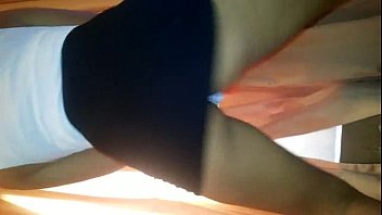 Preview 2 of Raeka Xxx Video - Novinha dan&ccedil_ando funk de fio dental
