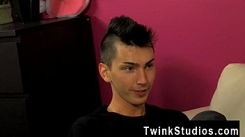 Preview 1 of Doctor And You - Gay jocks Colby London has a sausage fetish and he&#039_s not afraid to