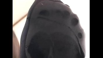 Preview 3 of Cantantes En Hd - 4 asian girls with sweaty feet under glass