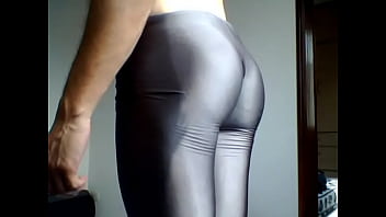 Preview 3 of First Meet And - lycra spandex shiny leggings