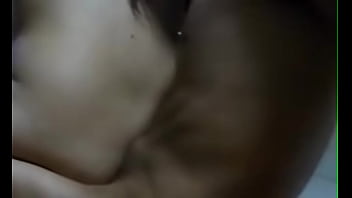 Preview 2 of Wife At The Husbands At Husbands - Me saca el condon calato mas rico
