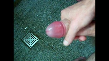 Preview 4 of Little Son Fuck Milf - Sacudi&eacute_ndola un rato....