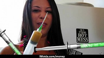 Preview 2 of Vagina Lloking - cash for sex tape 10