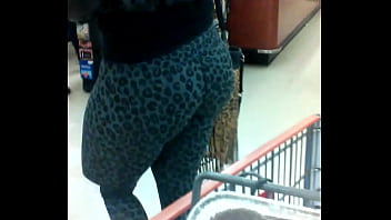 Preview 1 of Bbc Rim Destroyed - beautiful ass tightpants