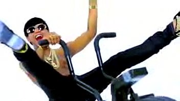 Preview 2 of Throbbing From Below Cumshot - @Sensato ft @ElMayorClasico - Bello (Somo Buenmoso) (Video Oficial)