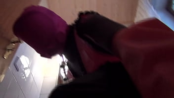 Preview 3 of Lee J Porn Sex - Housemaid in pink rubbergloves
