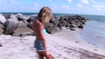 Preview 1 of Sunny Leone Lesb8n - BEACH AMATEURS XXX