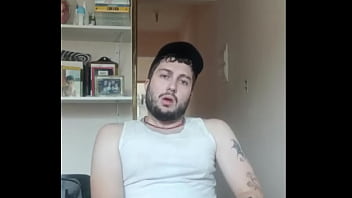Preview 2 of Youjizz Pela - Branquinho tatuado batendo uma at&eacute_ gozar