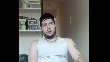 Preview 1 of Youjizz Pela - Branquinho tatuado batendo uma at&eacute_ gozar