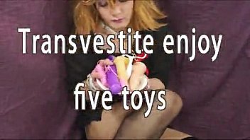 Preview 1 of Hurry Before My Catches Us - Transvestite enjoy five toys pv