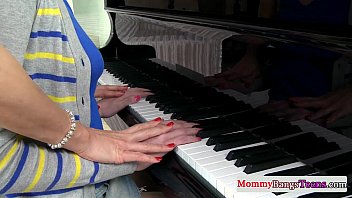 Preview 1 of Stepdad Roped Naughty Girl - Musical mommy swapping cum with stepteen