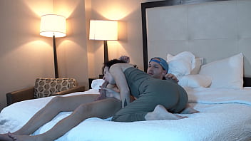 Preview 1 of Torun Porn - Tatted Beauty Gracie Lou sucks Jake Grand&#039_s Dick