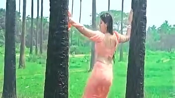 Preview 2 of Squirt Oma - Kerala Girl Meghana Raj - Hot Ass Shake and Navel Show in Wet Saree