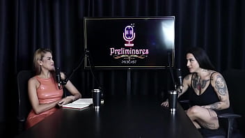 Preview 2 of Indians X Vidos - Escreveu um livro de romance com sadomasoquismo,  perdeu a virgindade nova,  &eacute_ bissexual e fica toda molhadinha tendo fetiches com transsexual - Lexi Mallet (SHEER/RED)