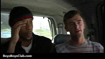 Preview 3 of Zfsxnvrls - Black gay boys fuck white sexy dudes 15