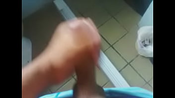Preview 2 of Sex In Bathroom Jepang - Novinho cabulozo gozando de manh&atilde_(v&iacute_deo feito a alguns meses atr&aacute_s)