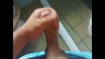 Preview 3 of Sex In Bathroom Jepang - Novinho cabulozo gozando de manh&atilde_(v&iacute_deo feito a alguns meses atr&aacute_s)