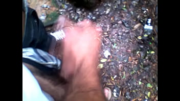 Preview 2 of Xxx Sanilivan - Punheta no parque