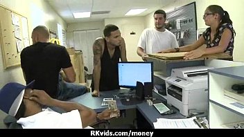 Preview 2 of Sputterende Paal - Hooker gets payed and tape for sex 17