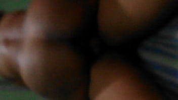 Preview 2 of Kitty Plays Anal - Rico trio con mi putita ecuatoriana.AVI