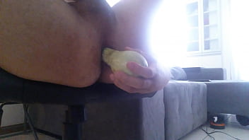 Preview 2 of Lento Orgasmo - Noivinho puto - consolo vegetal !