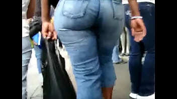 Preview 4 of Jav Little Pussy - Gostosa na rua