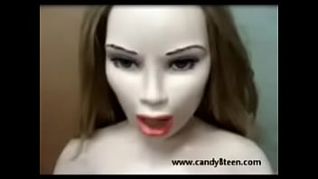Preview 1 of Free Uyurken Sakso - Sex doll  love doll Open mouth and streatch she gives head