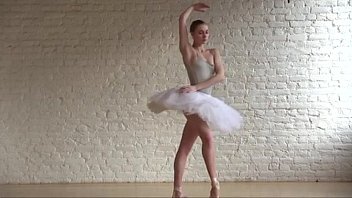 Preview 1 of Motning Mother Teaching - Ballerina Annett. Classic.