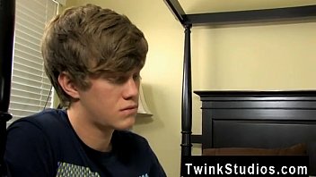 Preview 1 of Korian Boobs Xxx - Gay twinks Preston Ettinger is supposed to be working on a paper,  but