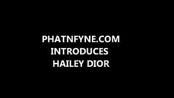 Preview 1 of Grosse Titten Und Breite Muschi - PHATNFYNE.COM HAILEY DIOR