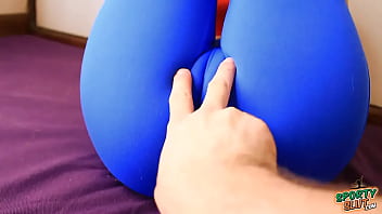 Preview 2 of Bang Das Wwx - Busty Blonde Teen Working Out In Tight Blue Spandex. Bounce!