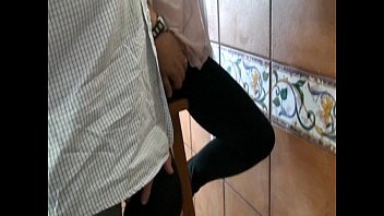Preview 1 of Cfnm Franka Frank - Quereis sobarme.WMV