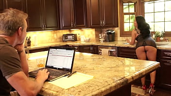 Preview 1 of Vxz Q2 - COUGAR HOUSEWIFE FUCK XXX