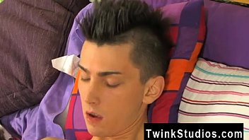 Preview 3 of Dilavari Sex - Gay twinks When bored teen lads get together,  they play flip the