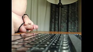 Preview 4 of Oil Pucking Now - 101 0122.MOV