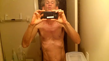 Preview 1 of Homemade Big Hangers Mature Wife - french bully going vegitarian