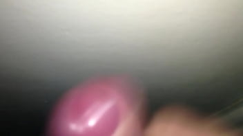 Preview 1 of Best Facial Movies - Punheta no banho