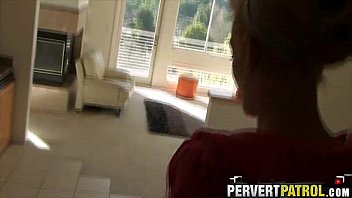 Preview 4 of Badmasti Analcom - Perving on hot blonde runner.1