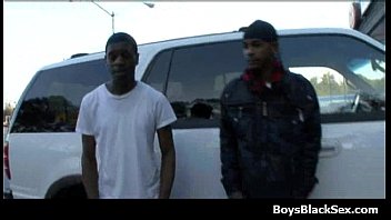 Preview 1 of Real Hotel Maid Like To Watch - Black gay boys fuck white young dudes hardcore 04