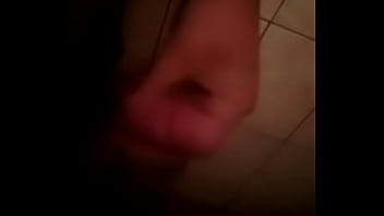 Preview 4 of Ter Pose - VID 20141015 225145