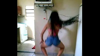 Preview 2 of Dad Mom Join - Novinha Jhenis Funk 3